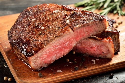 Steak připravený metodou sous-vide